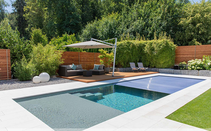 Automatische zwembadafdekking